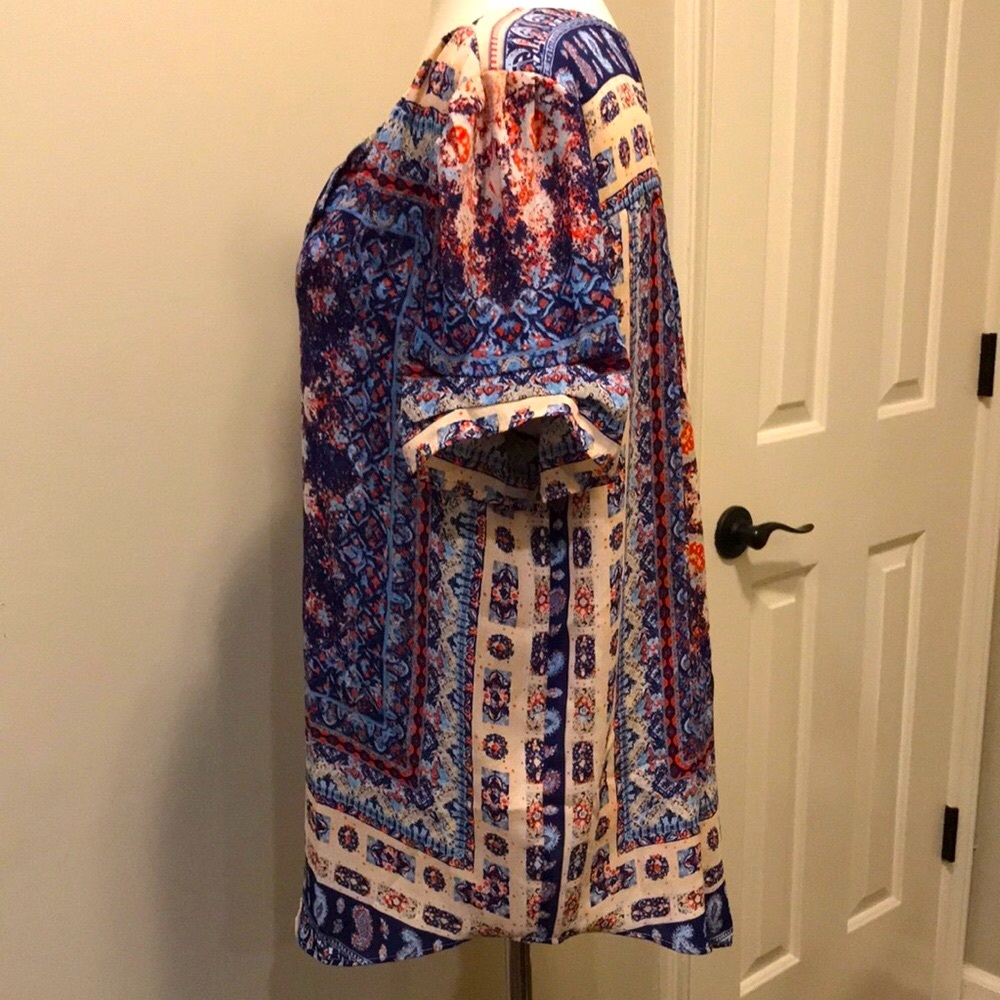 Bohemian Print V-Neck Pullover Top - Picture 3 of 12